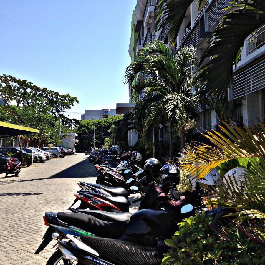 Greensa Inn Surabaya Ngoại thất bức ảnh