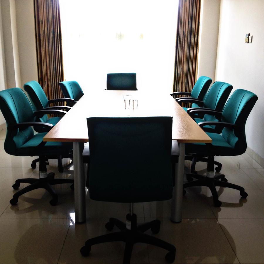 Greensa Inn Surabaya Ngoại thất bức ảnh