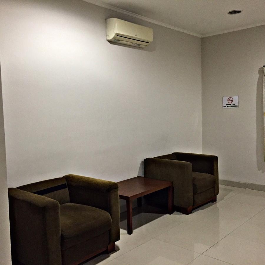 Greensa Inn Surabaya Ngoại thất bức ảnh