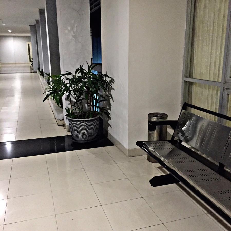 Greensa Inn Surabaya Ngoại thất bức ảnh
